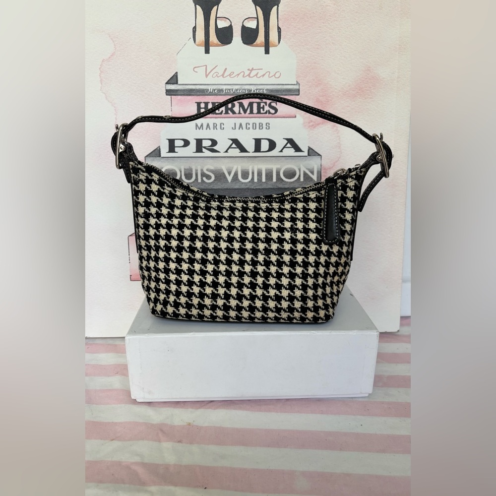 Vintage Y2K Coach Wool Houndstooth Demi Shoulder Baguette Bag #G2J-7711 9.5”x6”